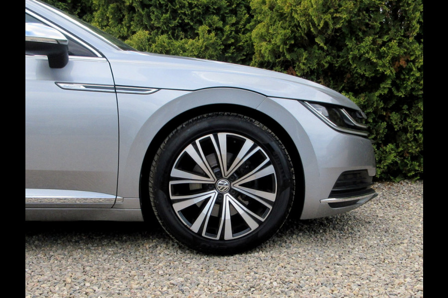 Volkswagen Arteon 1.5 TSI Elegance * Navi * Trekhaak *