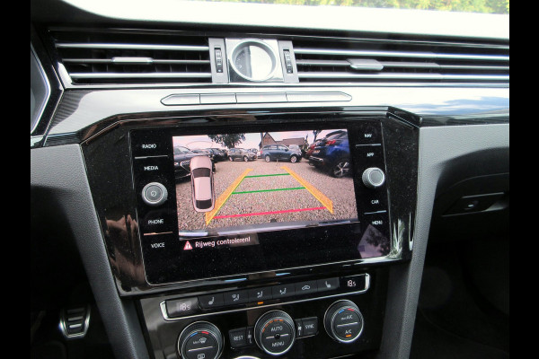 Volkswagen Arteon 1.5 TSI Elegance * Navi * Trekhaak *