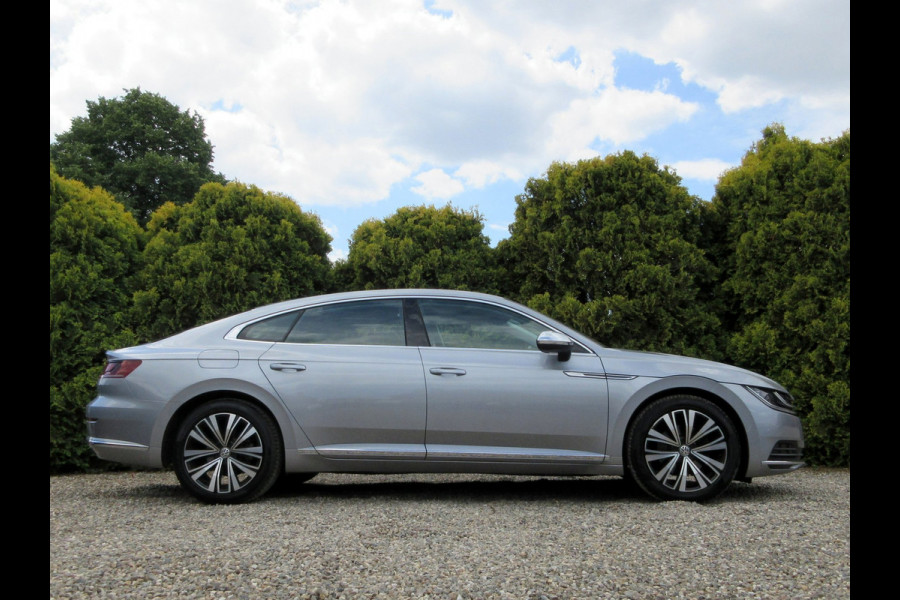 Volkswagen Arteon 1.5 TSI Elegance * Navi * Trekhaak *