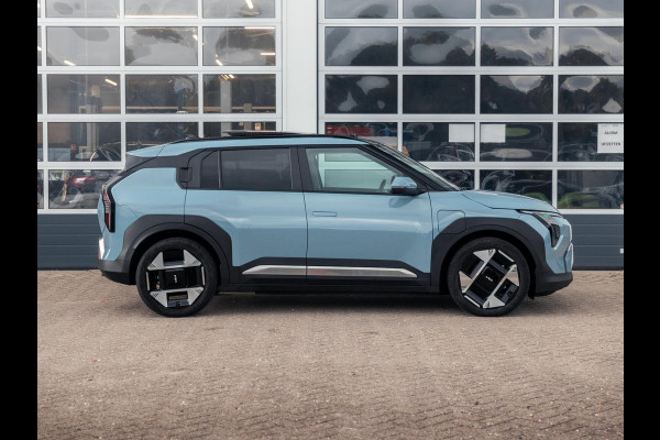 Kia EV3 Plus Advanced 81.4 kWh l Long range l Schuifkantel dak l Stoel en stuurwielverwarming l Lederlook bekleding l Accu SOH 99,1 % l