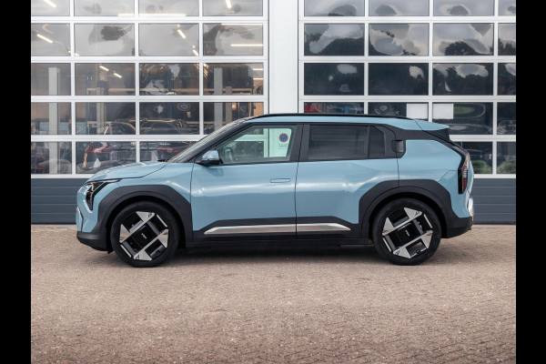 Kia EV3 Plus Advanced 81.4 kWh l Long range l Schuifkantel dak l Stoel en stuurwielverwarming l Lederlook bekleding l Accu SOH 99,1 % l