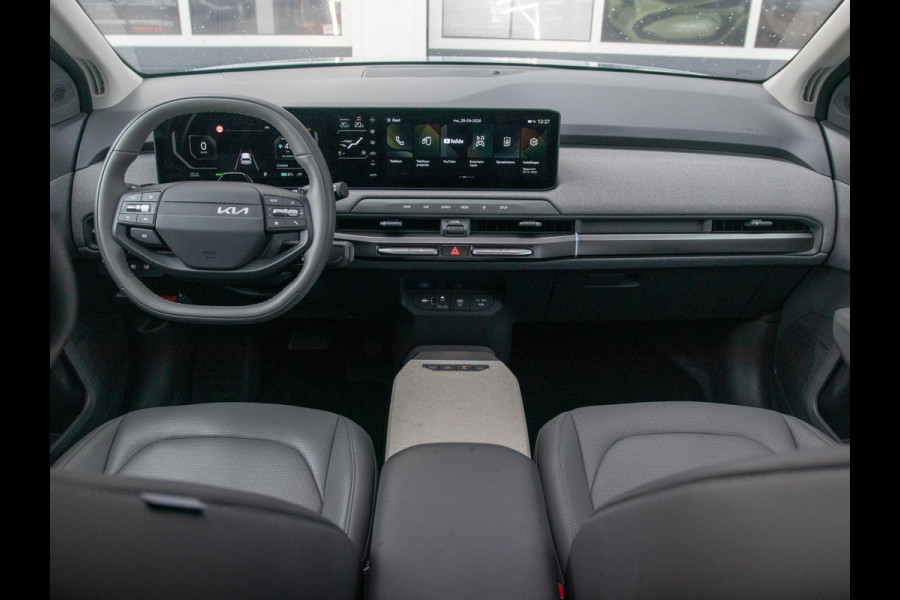 Kia EV3 Plus Advanced 81.4 kWh l Long range l Schuifkantel dak l Stoel en stuurwielverwarming l Lederlook bekleding l Accu SOH 99,1 % l