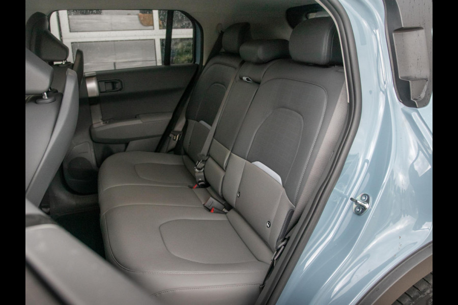 Kia EV3 Plus Advanced 81.4 kWh l Long range l Schuifkantel dak l Stoel en stuurwielverwarming l Lederlook bekleding l Accu SOH 99,1 % l