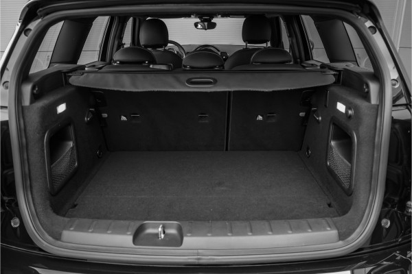 MINI Clubman 1.5 Cooper Salt Business Automaat CarPlay Trekhaak