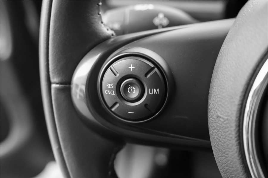 MINI Clubman 1.5 Cooper Salt Business Automaat CarPlay Trekhaak