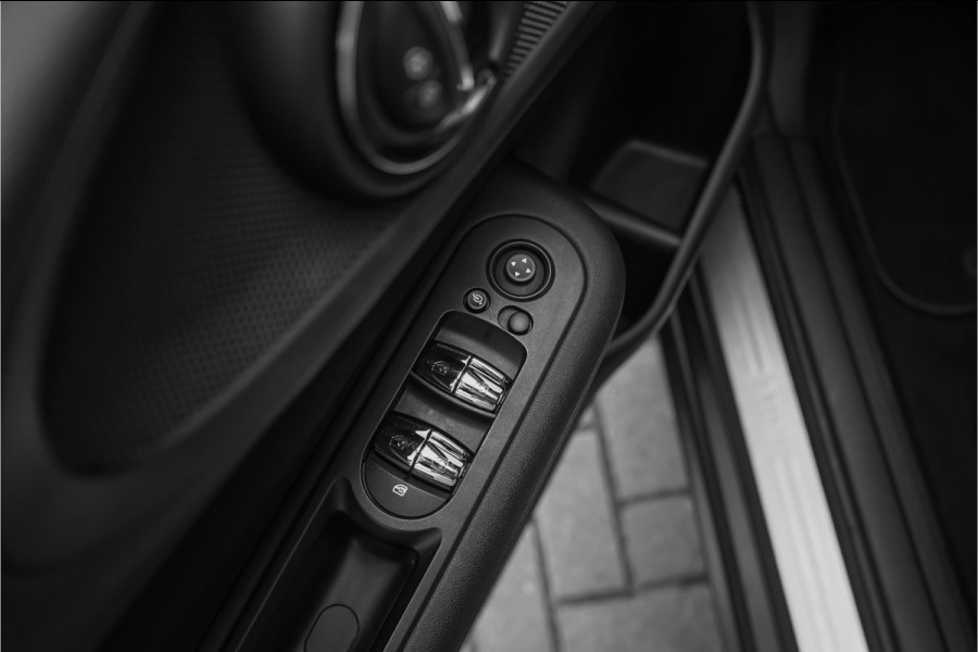 MINI Clubman 1.5 Cooper Salt Business Automaat CarPlay Trekhaak