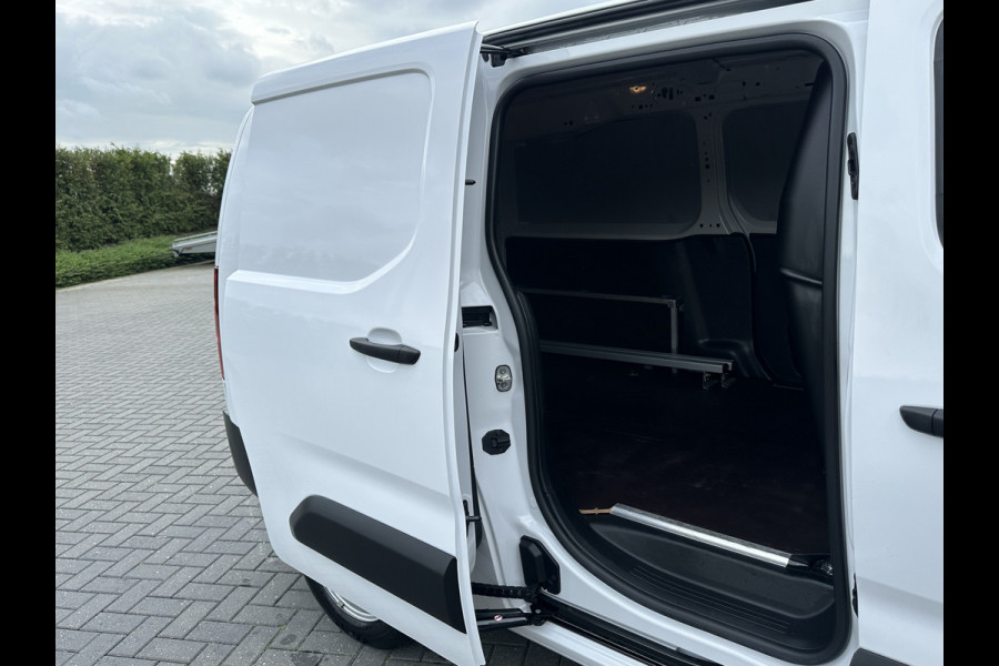 Opel Combo 1.5 BlueHDi 102 PK / L2H1 / FACELIFT MODEL !! / 25.517 KM / CAMERA / AIRCO / CRUISE / APPLE CARPLAY / ANDROID AUTO