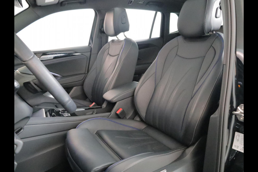 Volkswagen Tiguan 1.5 eHybrid R-Line Edition | Private lease vanaf €907 | 272 pk Automaat (DSG) | Verlengde garantie | Navigatie | Panoramadak | Trekhaak (wegklapbaar) | Parkeersensoren (Park assist) | Rondomzicht camera | Lederen bekleding | Stoelverwarming/ventilatie |