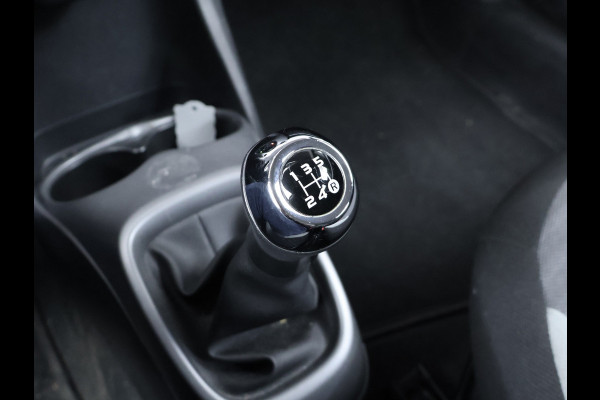 Toyota Aygo 1.0 VVT-i x-play (APPLE CARPLAY,NAVI,LED,CRUISE,SPORTSTOELEN,LM VELGEN,NETTESTAAT)