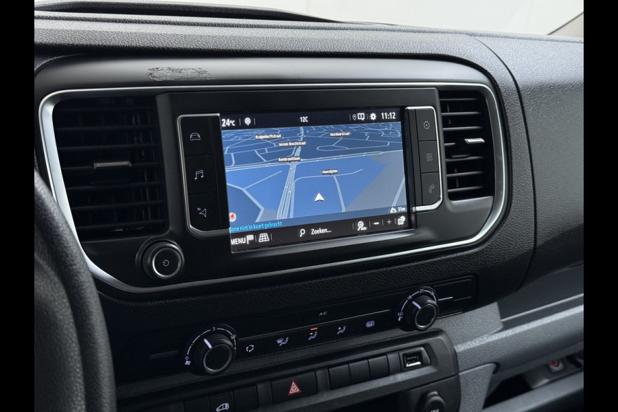 Opel Vivaro 2.0CDTI 145PK L3H1 3-Persoons Trekhaak 360°Camera Airco Navi Apple Carplay Android Auto Bluetooth Regen-Lichtsensor Cruise Control Betonplex Vloer Lat om lat betimmering Schuifdeur 2.500KG Trekgewicht Origineel Nederlandse Auto
