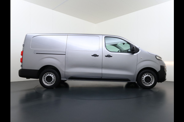 Opel Vivaro 2.0CDTI 145PK L3H1 3-Persoons Trekhaak 360°Camera Airco Navi Apple Carplay Android Auto Bluetooth Regen-Lichtsensor Cruise Control Betonplex Vloer Lat om lat betimmering Schuifdeur 2.500KG Trekgewicht Origineel Nederlandse Auto