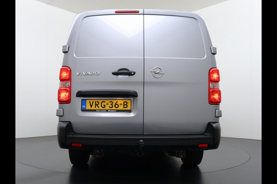 Opel Vivaro 2.0CDTI 145PK L3H1 3-Persoons Trekhaak 360°Camera Airco Navi Apple Carplay Android Auto Bluetooth Regen-Lichtsensor Cruise Control Betonplex Vloer Lat om lat betimmering Schuifdeur 2.500KG Trekgewicht Origineel Nederlandse Auto
