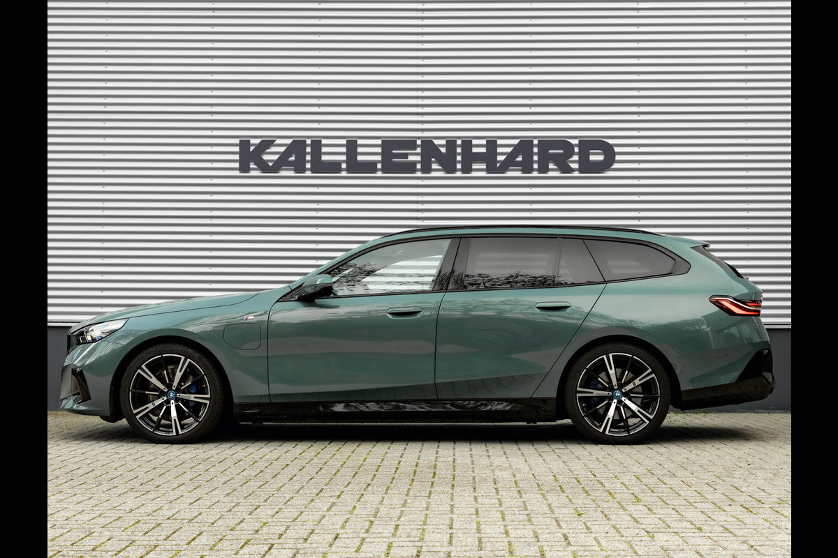 BMW 5 Serie Touring 530e M-Sport - Pano - Trekhaak - ACC - Head-up - Harman Kardon