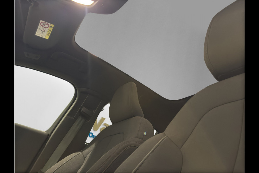 Volvo C40 Recharge Twin Plus SOH 95% ACC Panoramadak Stoelverwarming Trekhaak 408pk