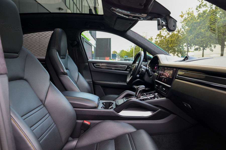 Porsche Cayenne Coupé 4.0 Turbo S E-Hybrid | NAP! | KERAMISCH | STOELKOELING | 360 | SOFT-CLOSE | CARBON | GT-WHEELS | MEMORY |