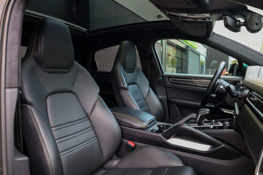 Porsche Cayenne Coupé 4.0 Turbo S E-Hybrid | NAP! | KERAMISCH | STOELKOELING | 360 | SOFT-CLOSE | CARBON | GT-WHEELS | MEMORY |