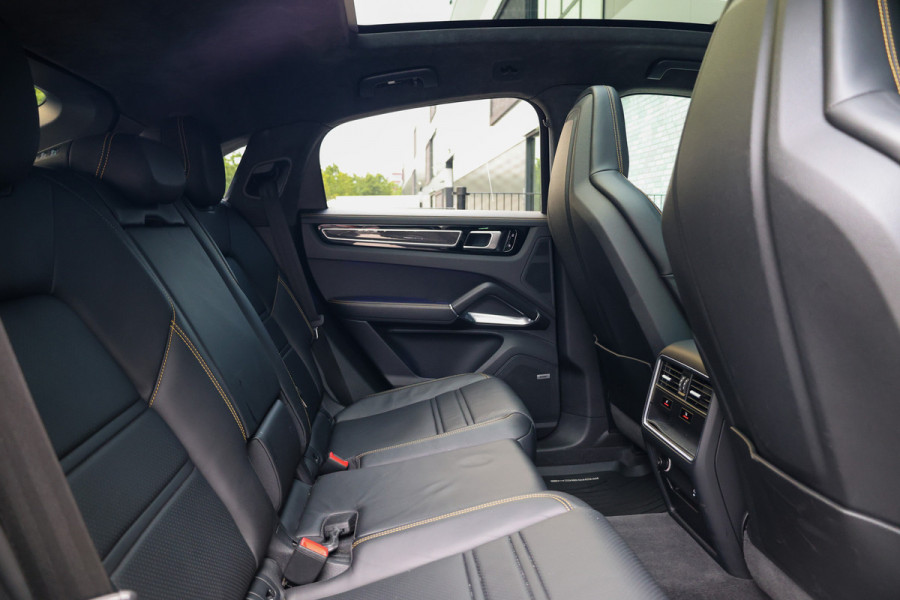 Porsche Cayenne Coupé 4.0 Turbo S E-Hybrid | NAP! | KERAMISCH | STOELKOELING | 360 | SOFT-CLOSE | CARBON | GT-WHEELS | MEMORY |