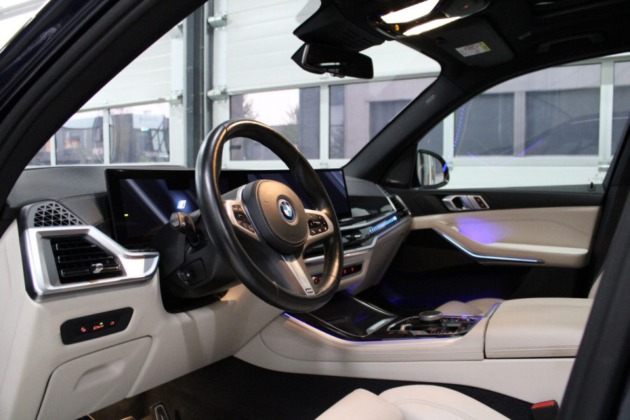 BMW X5 xDrive50e Launch Edition