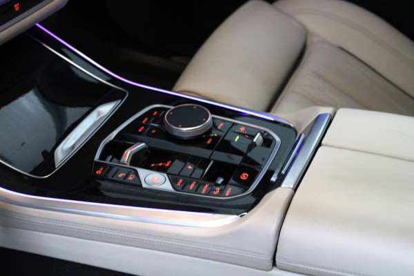 BMW X5 xDrive50e Launch Edition