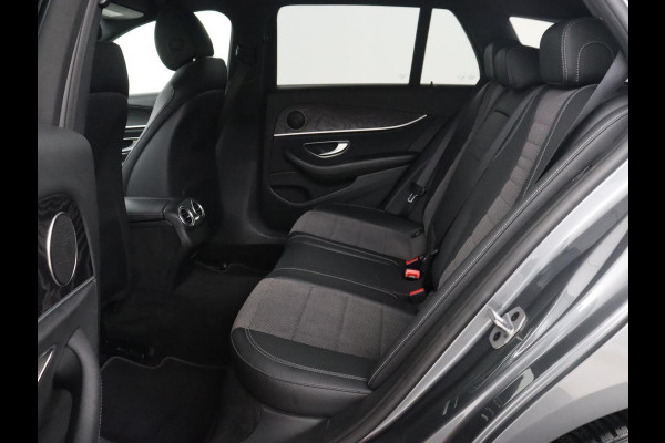 Mercedes-Benz E-Klasse Estate 200 d | Half Leder | Trekhaak | Camera | Adaptive cruise | Sfeerverlichting | Park assist | Navigatie | Full LED |