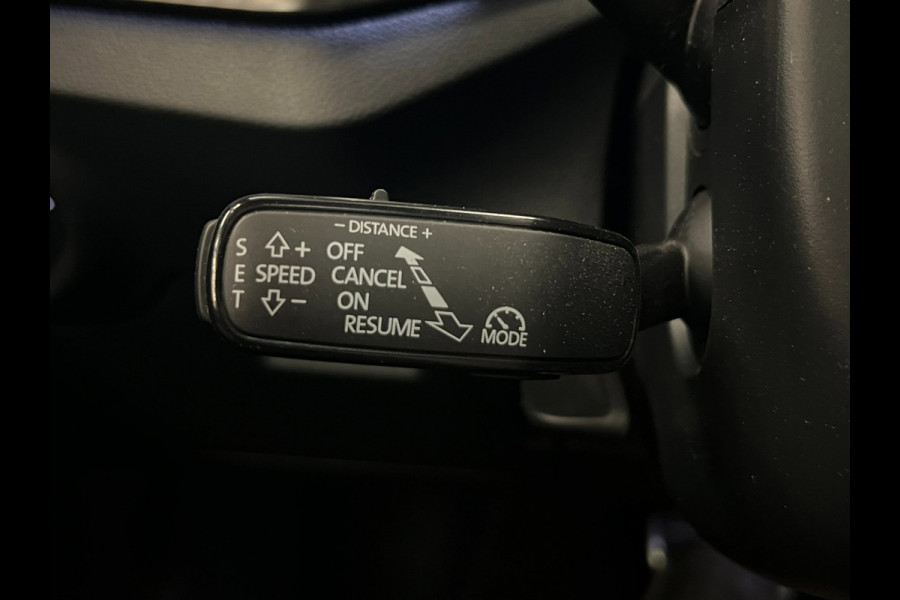 Škoda Kamiq 1.0 TSI Monte Carlo / Pano / CarPlay / ACC / Camera