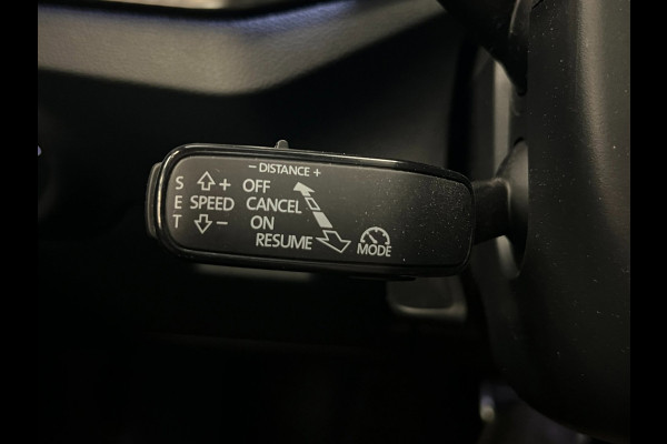 Škoda Kamiq 1.0 TSI Monte Carlo / Pano / CarPlay / ACC / Camera