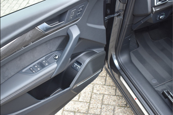 Audi Q5 50 TFSI e S-Line 299 Pk Competition Pano Lucht Carbon Keyless Trekhaak Oled Matrix 21 Inch