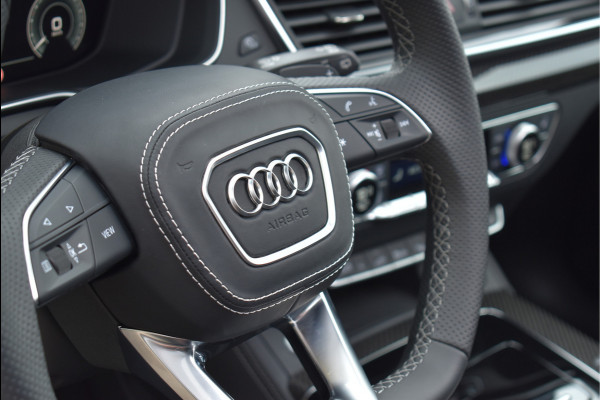 Audi Q5 50 TFSI e S-Line 299 Pk Competition Pano Lucht Carbon Keyless Trekhaak Oled Matrix 21 Inch