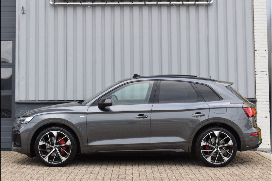 Audi Q5 50 TFSI e S-Line 299 Pk Competition Pano Lucht Carbon Keyless Trekhaak Oled Matrix 21 Inch