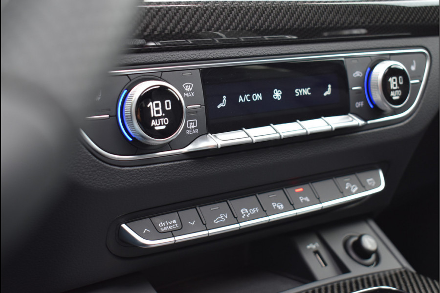 Audi Q5 50 TFSI e S-Line 299 Pk Competition Pano Lucht Carbon Keyless Trekhaak Oled Matrix 21 Inch