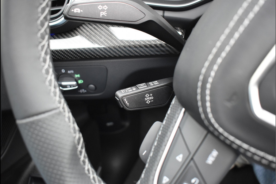 Audi Q5 50 TFSI e S-Line 299 Pk Competition Pano Lucht Carbon Keyless Trekhaak Oled Matrix 21 Inch
