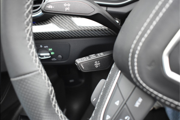 Audi Q5 50 TFSI e S-Line 299 Pk Competition Pano Lucht Carbon Keyless Trekhaak Oled Matrix 21 Inch
