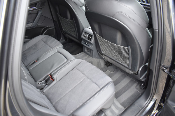 Audi Q5 50 TFSI e S-Line 299 Pk Competition Pano Lucht Carbon Keyless Trekhaak Oled Matrix 21 Inch