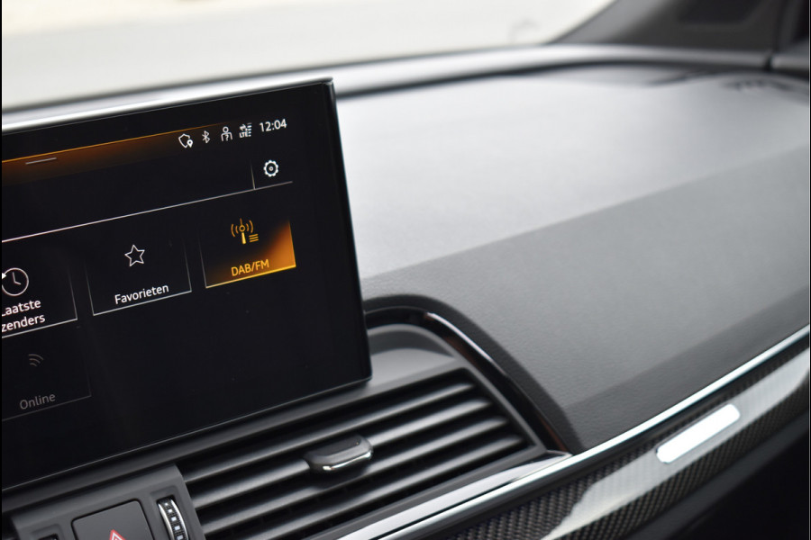 Audi Q5 50 TFSI e S-Line 299 Pk Competition Pano Lucht Carbon Keyless Trekhaak Oled Matrix 21 Inch