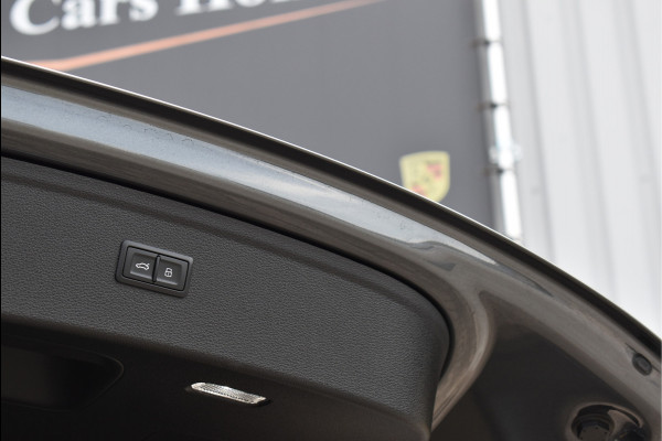 Audi Q5 50 TFSI e S-Line 299 Pk Competition Pano Lucht Carbon Keyless Trekhaak Oled Matrix 21 Inch