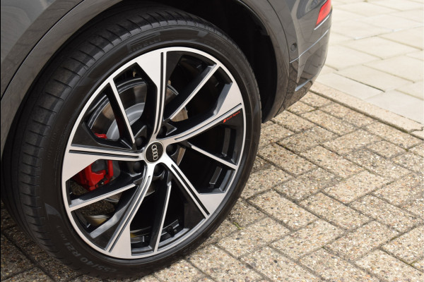 Audi Q5 50 TFSI e S-Line 299 Pk Competition Pano Lucht Carbon Keyless Trekhaak Oled Matrix 21 Inch