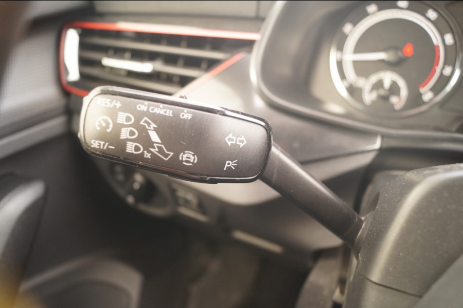 Škoda SCALA 1.0 TSI 110pk Sport Business -NAVI-ECC-PDC-LED-
