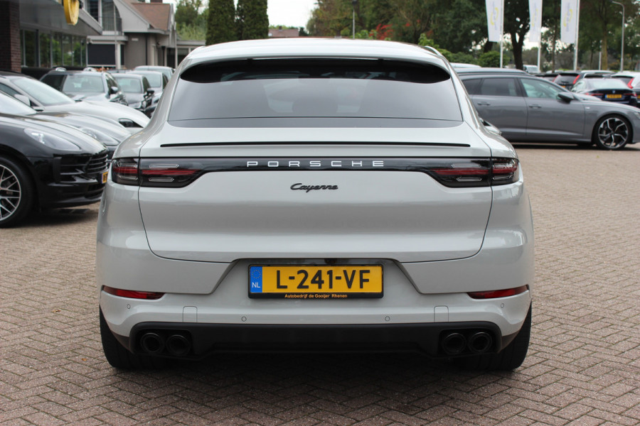 Porsche Cayenne Coupé 3.0 E-Hybrid / Trekhaak / Panoramadak / 360Camera / Keyless / 21'' / Softclose / Luchtvering / Bose / Sportdesign+Chrono / Stoel+Stuurverwarming / Dodehoek / DAB / ACC