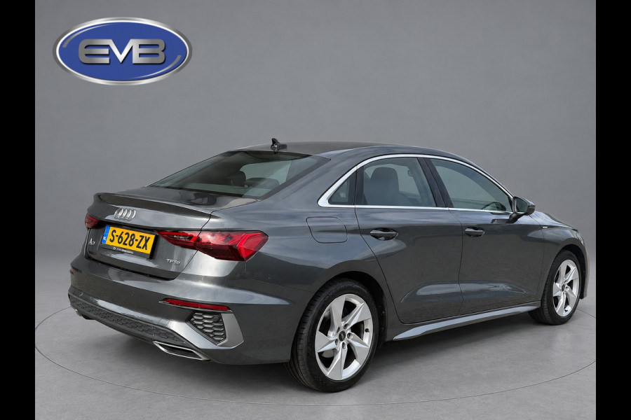 Audi A3 Limousine 30 TFSI automaat S edition, 2 X S-LINE, digitaal cockpit,1 e eigenaar, NL auto met nap
