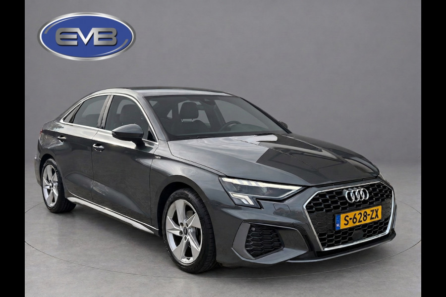 Audi A3 Limousine 30 TFSI automaat S edition, 2 X S-LINE, digitaal cockpit,1 e eigenaar, NL auto met nap