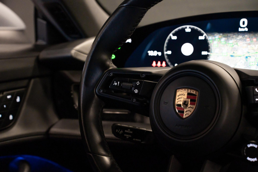 Porsche Taycan Sport Turismo 93 kWh *BOSE / Panorama / 18-wegs Sportstoelen / Warmtepomp / Memory / Electric Sport Sound*