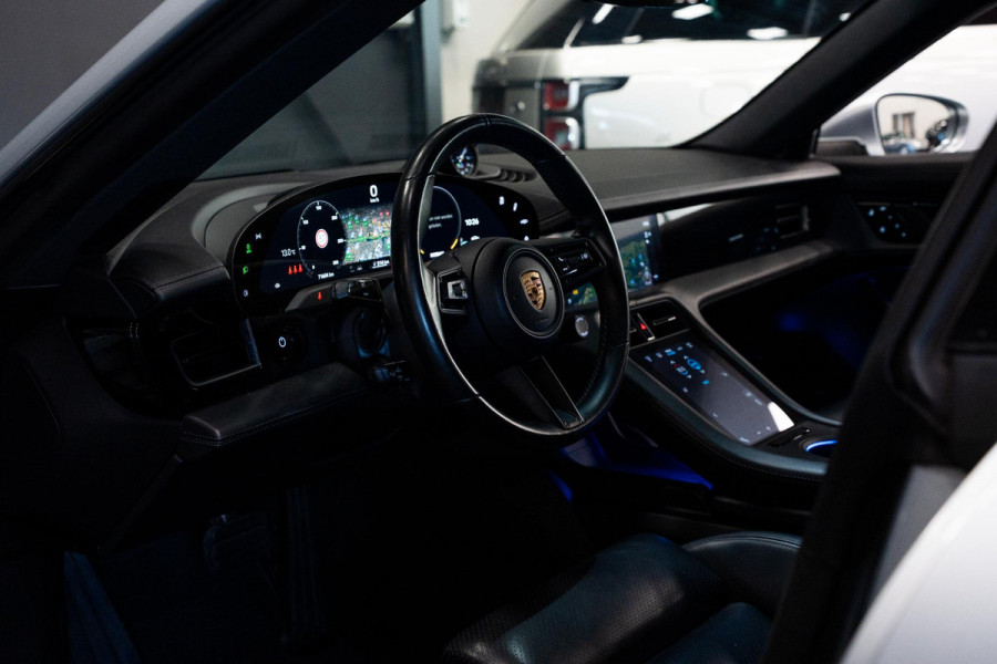 Porsche Taycan Sport Turismo 93 kWh *BOSE / Panorama / 18-wegs Sportstoelen / Warmtepomp / Memory / Electric Sport Sound*