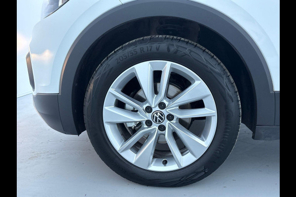 Volkswagen T-Cross 1.0 TSI Life 95 pk | Navigatie | Trekhaak | Parkeersensoren | Adaptieve cruise control | Apple Carplay/Android Auto |
