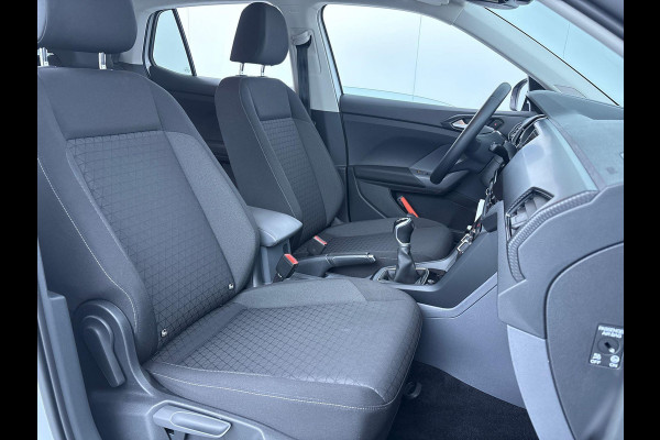 Volkswagen T-Cross 1.0 TSI Life 95 pk | Navigatie | Trekhaak | Parkeersensoren | Adaptieve cruise control | Apple Carplay/Android Auto |
