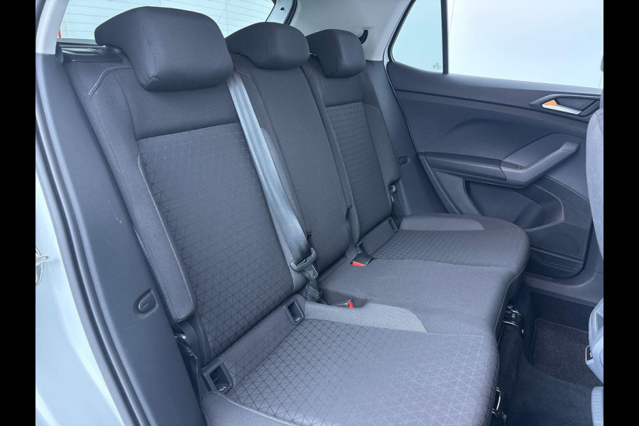 Volkswagen T-Cross 1.0 TSI Life 95 pk | Navigatie | Trekhaak | Parkeersensoren | Adaptieve cruise control | Apple Carplay/Android Auto |