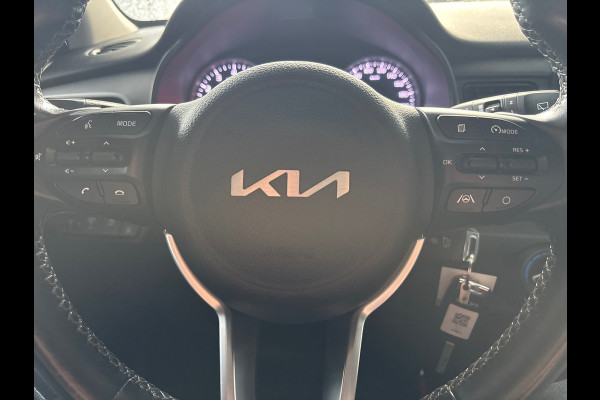 Kia Stonic 1.0 T-GDi MHEV DynamicLine LMV, Carplay, Cruise, PDC, Camera