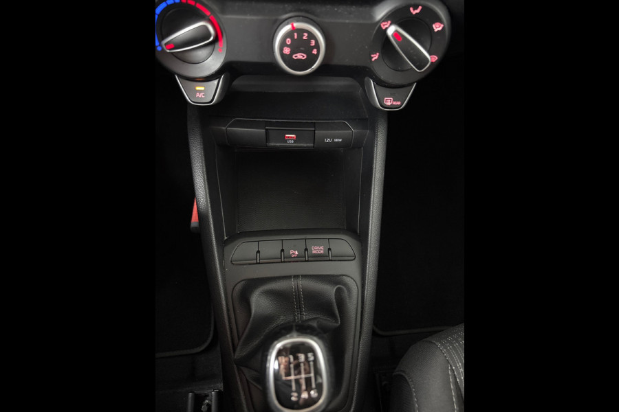 Kia Stonic 1.0 T-GDi MHEV DynamicLine LMV, Carplay, Cruise, PDC, Camera