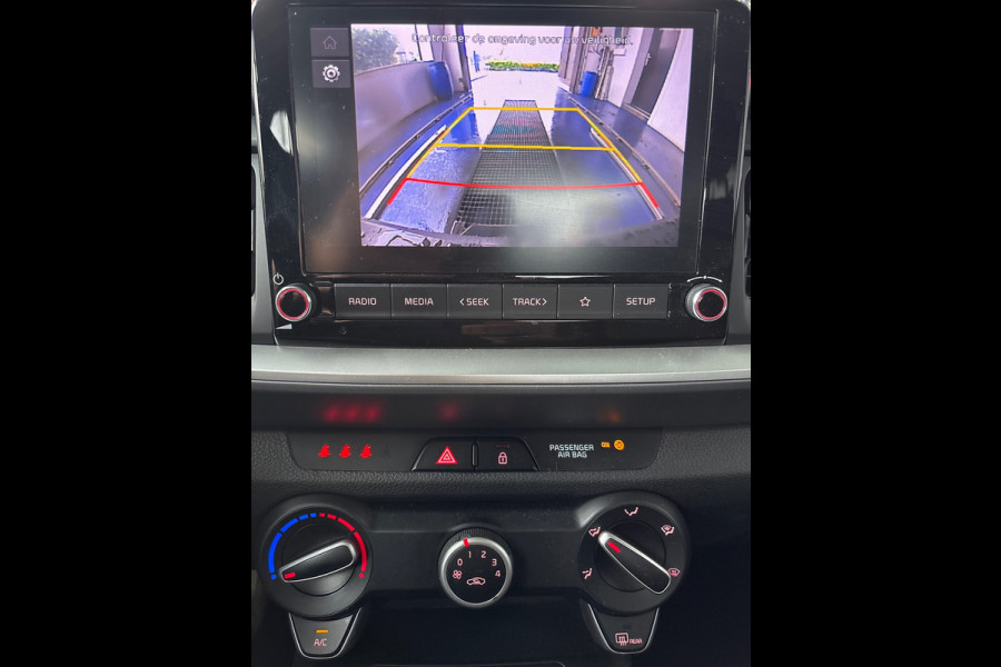 Kia Stonic 1.0 T-GDi MHEV DynamicLine LMV, Carplay, Cruise, PDC, Camera