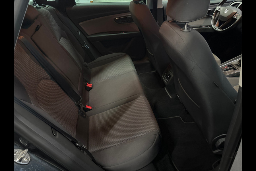 Seat Leon ST 1.0 EcoTSI Style Business Intense Carplay, Clima, Park Pilot
