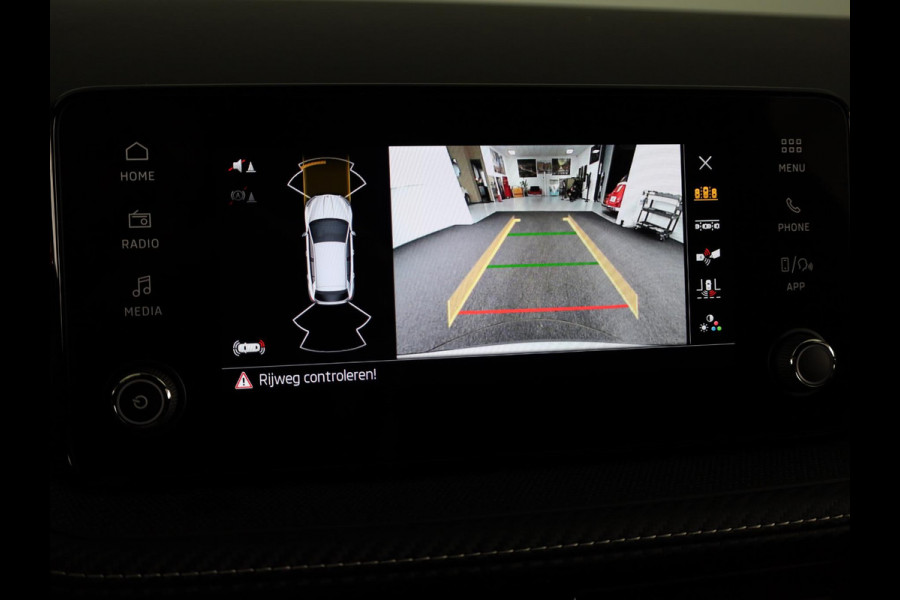 Škoda Fabia 1.0 TSI Monte Carlo 95pk | Stoelverwarming | Achteruitrijcamera | Apple Carplay | Cruise Control |